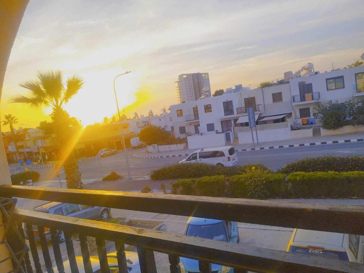 Kato Paphos Apt 400M To The Beach Eksteriør bilde