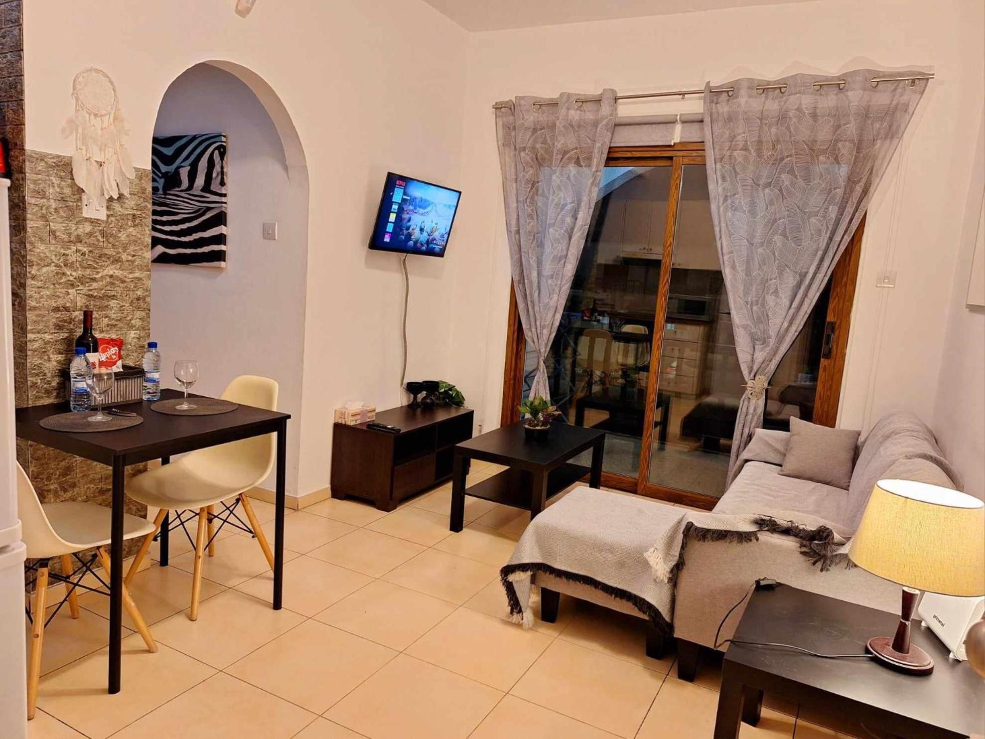 Kato Paphos Apt 400M To The Beach Eksteriør bilde